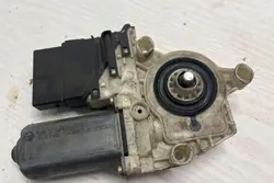 Etummaisen vasemman ikkunamoottori VW GOLF IV VARIANT