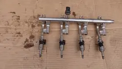 FORD MONDEO MK5 1.5 Bränslerail DS7G-9F593-EA