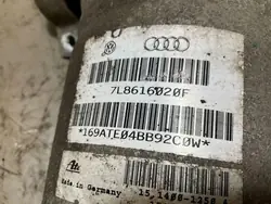 Käytetty Audi OE takaoikea ilmaiskujyra 7L8616020E