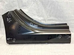 Volkswagen Golf VIII rechte hintere Schwelle 5H4809