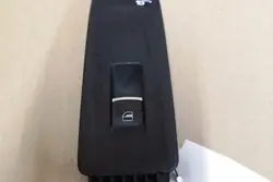 Linke vordere Fenstersteuerung VW GOLF VI 5K0867256