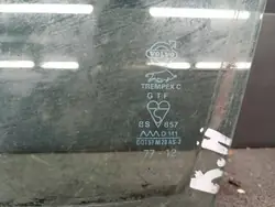 Volvo 244GL rechte Heckscheibe OEM szyba prawy tyl