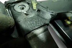 Lève-vitre avant gauche AUDI A6 AVANT 4F0837461D
