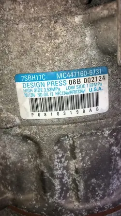 Compresseur AC Jeep 68103198AB