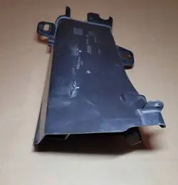 BMW 5 F10 F11 Höger bromsluftkanal OEM 7331784