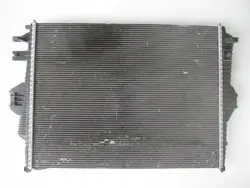 Radiateur d'eau Porsche Cayenne Touareg 7P0121253