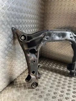 OEM ESH4304 Voorste hulpframe voor Volkswagen Passat B5
