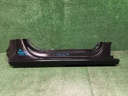 VW Touran 5TA809606A Couvre-bas de porte avant droit