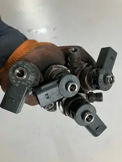 Injecteur OEM 04L130277AD pour 1.6 TDI 115 ch