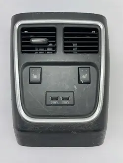 Port USB Dodge Charger OEM 48876A - Occasion