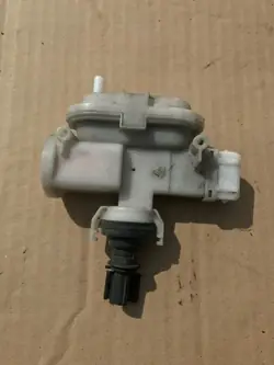 Centrale vergrendelingspomp OEM 357862153 voor VW Passat B3