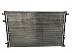 Radiador de agua Audi OE 4M0145804T - Usado