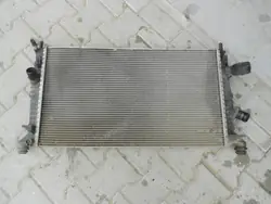 Ford OE Vattenkylare OEM 98AB8005MF Begagnad