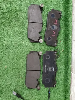 OEM Bmwczescibalon frambromsbelägg för BMW M5/M6