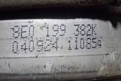 Moottorin tuki oikea AUDI A4 8E0199382K