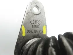 Käytetty öljyputki OEM 06D103215 Audi A4 B7 2.0 TFSI:lle