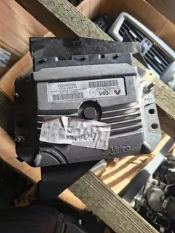 Renault Megane ECU 1.4 Bensin 237100293R