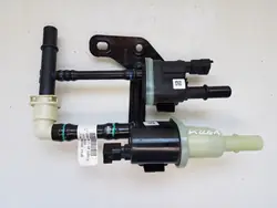 Polttoaineventtiilianturi OEM LX68-9E817-EB Ford Kuga III