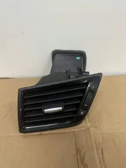 BMW X1 E84 Vänster ventilationsgallster OEM 9258362