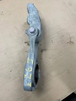 Soporte de caja OEM MTR6885 para Toyota Yaris Cross 1.5 Híbrido