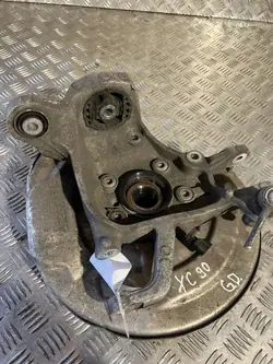 UTO57132 Moyeu de roue arrière pour Volvo XC90 2019