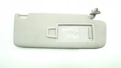 Skoda Kamiq 2024 höger solskärm MMAUTKO-27974