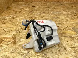 Spolarvätskebehållare Pump Ford Focus MK3 BV61-17B613-CA