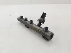 Audi A8 S8 D3 2006 Rampe d'injection