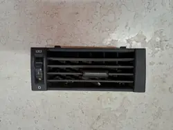 Grelha de ventilação dianteira direita OEM LUK826 para Mercedes E W124