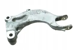 Etuvasen jousituskiinnike OEM 4M0413037