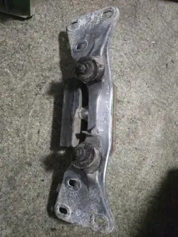 Suporte de caixa BMW OEM 1092550 para Série 7 E38 3.0L