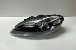 Volvo V40 II Vasemman Ajovalon OEM 31420003