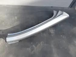 Pilier de toit avant gauche Suzuki Vitara III 2015- OEM