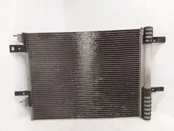 Condensador AC OEM 9817275680 para Peugeot 3008 II 2018