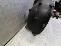 Vasen etulokasuoja Citroen C4 II GRAND Picasso OEM