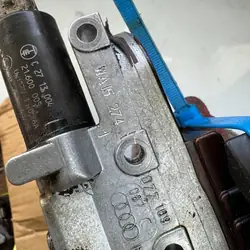 Audi A8 S8 D2 4D 4.2 V8 A6 C5 Tensionador de corrente OEM 077109087c