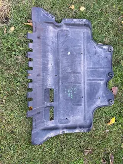 VW TIGUAN II AUDI Q3 SKODA KODIAQ PLACA DE PROTEÇÃO DO MOTOR OEM