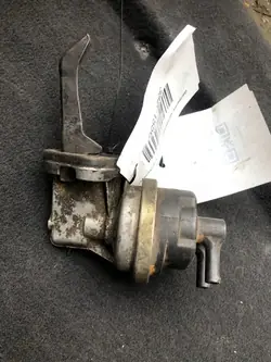 Mechanische brandstofpomp Renault 19