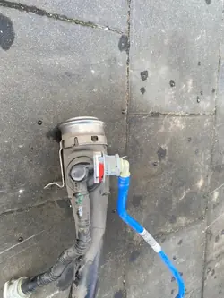 Conduite de remplissage carburant BMW OEM 8740556