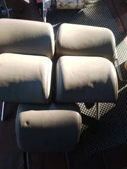 Reposacabezas piel crema OEM 66449988 para Passat B6