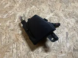 Capa da caixa de fusíveis Dacia OE 8200738818