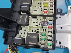 Caja de fusibles OEM GX73-14C445-AA para Jaguar XE X760