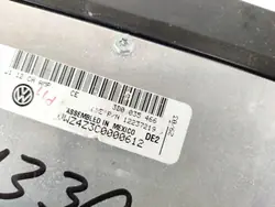 VW Förstärkare OEM 3D0035466 för Phaeton 5.0L Diesel