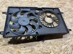 Renault Master III tuulettimen kotelo OEM 214811562R