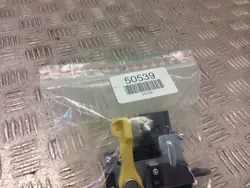 Fecho de porta-malas Hyundai IONIQ OEM 81230-G2000 - Usado