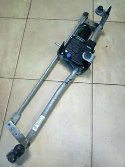 Pyyhkijämekanismi VW Tiguan 5N Golf VII OEM