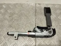 Tesla Model S 2013 Front Seat Belt Clip 0589P1000416