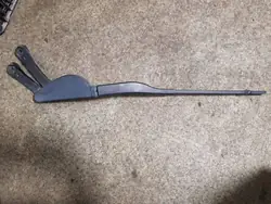 Balais d'essuie-glace avant BMW 7 E38 OEM 61618352020