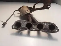 Toyota Prius Pakoputken keräin OEM 1714121120