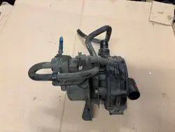 Bomba de aire secundario BMW OE 1437231 - Usado